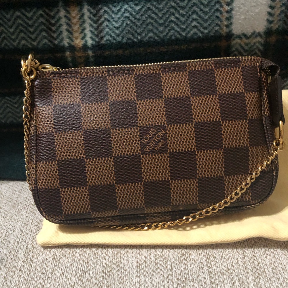 ᴺᵉʷ ✨LOUIS VUITTON Damier Ebene Mini Pochette - Picture 2 of 13